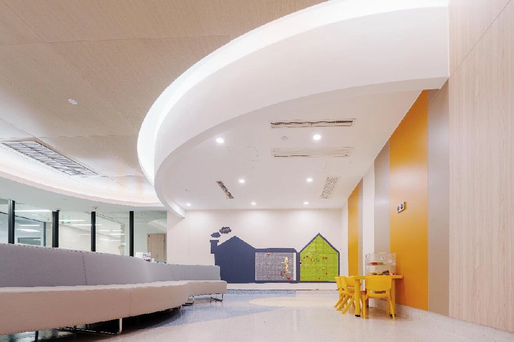 2026弹性地板行业新规出台，环保与安全标准再提高